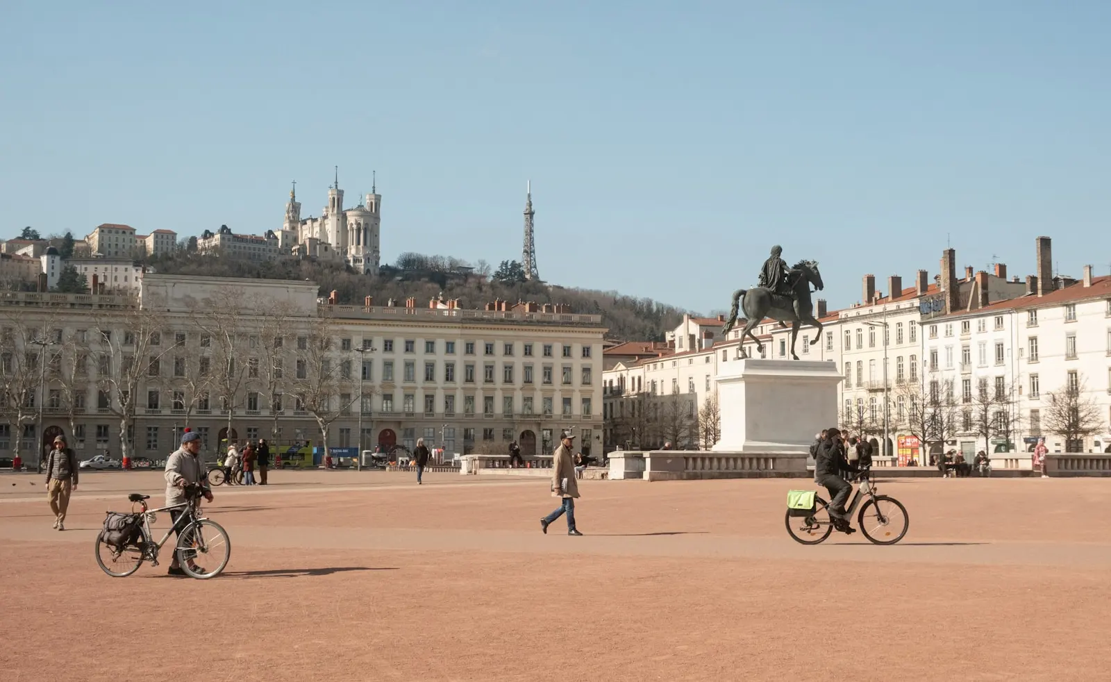 Conciergerie Airbnb Lyon — Presqu'île · Bellecour Presqu'île · Bellecour — Lyon